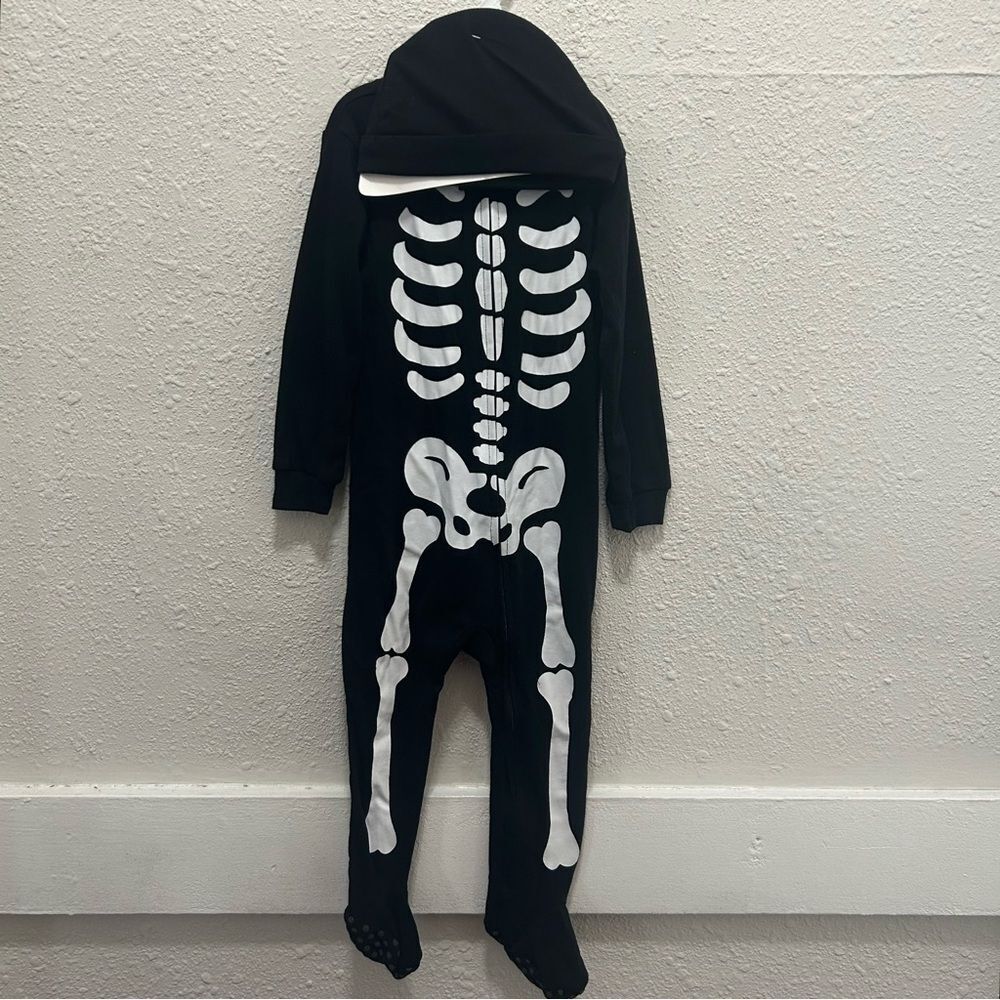 Modern Kids Skeleton Halloween Footie Pajamas with Hat NEW 24M